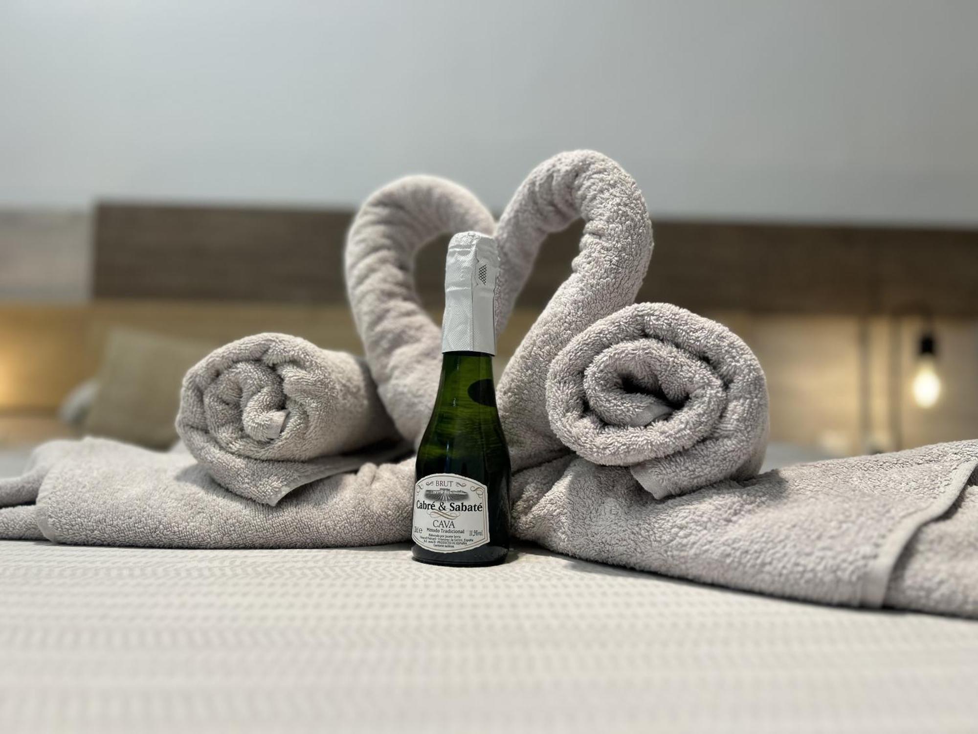Lujo A Tu Alcance Con Spa Y Garaje Pleno Centro Ουέλβα Εξωτερικό φωτογραφία