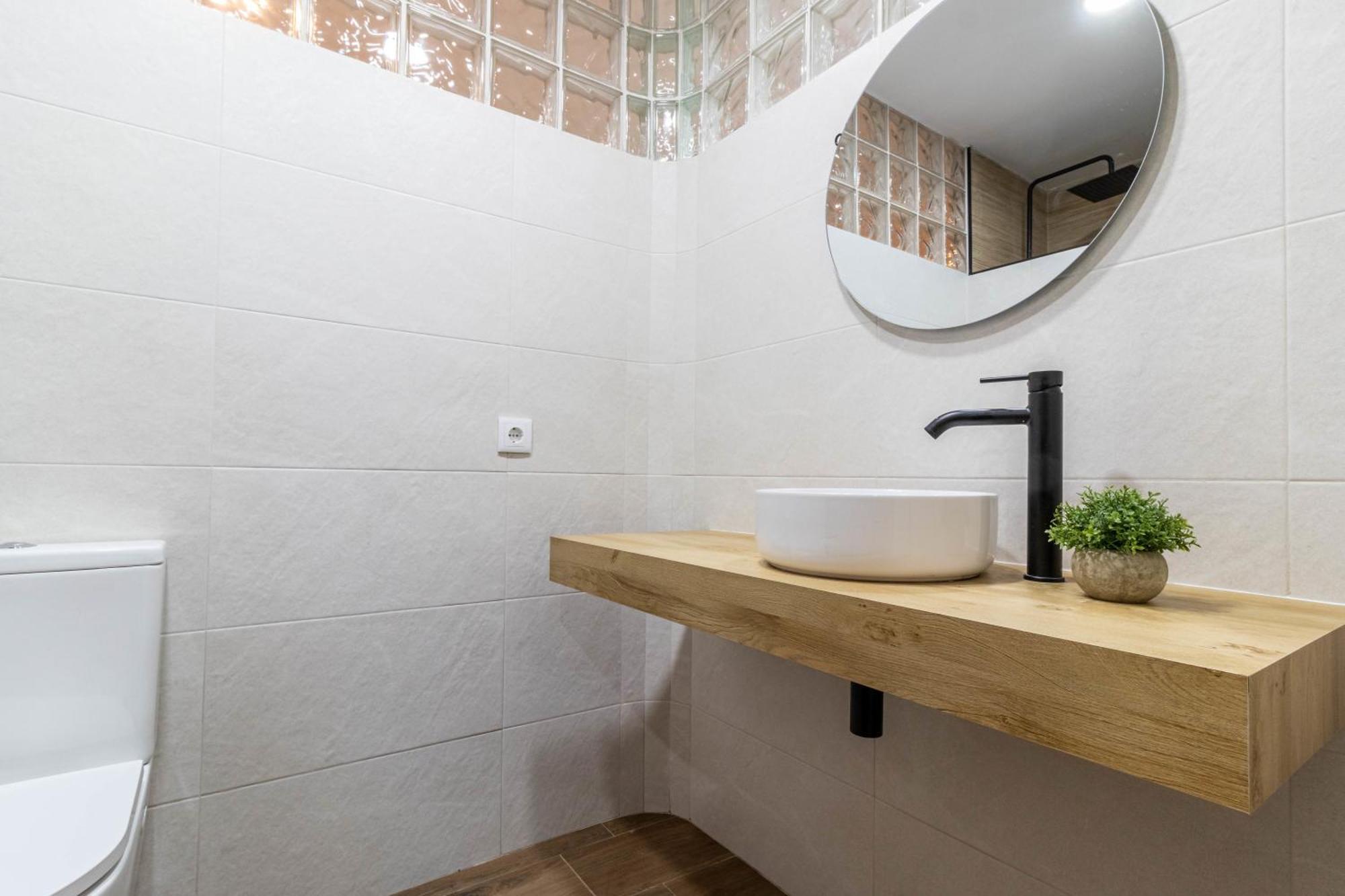Lujo A Tu Alcance Con Spa Y Garaje Pleno Centro Ουέλβα Εξωτερικό φωτογραφία